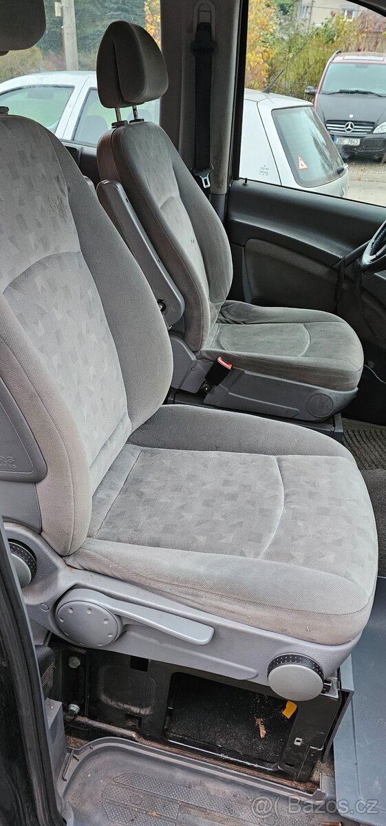 Mercedes-Benz Viano 2.2 CDI manuál - 8