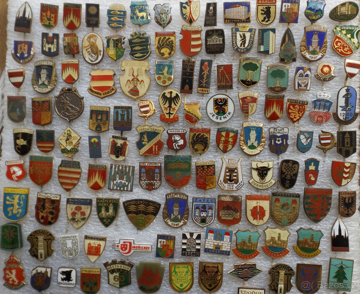 odznaky - heraldika, erby, hrady, zámky, ZOO, jeskyně, lázně - 8