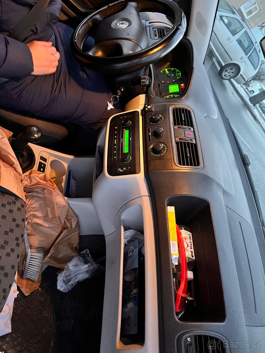 Roomster praktik benzin+LPG - 8