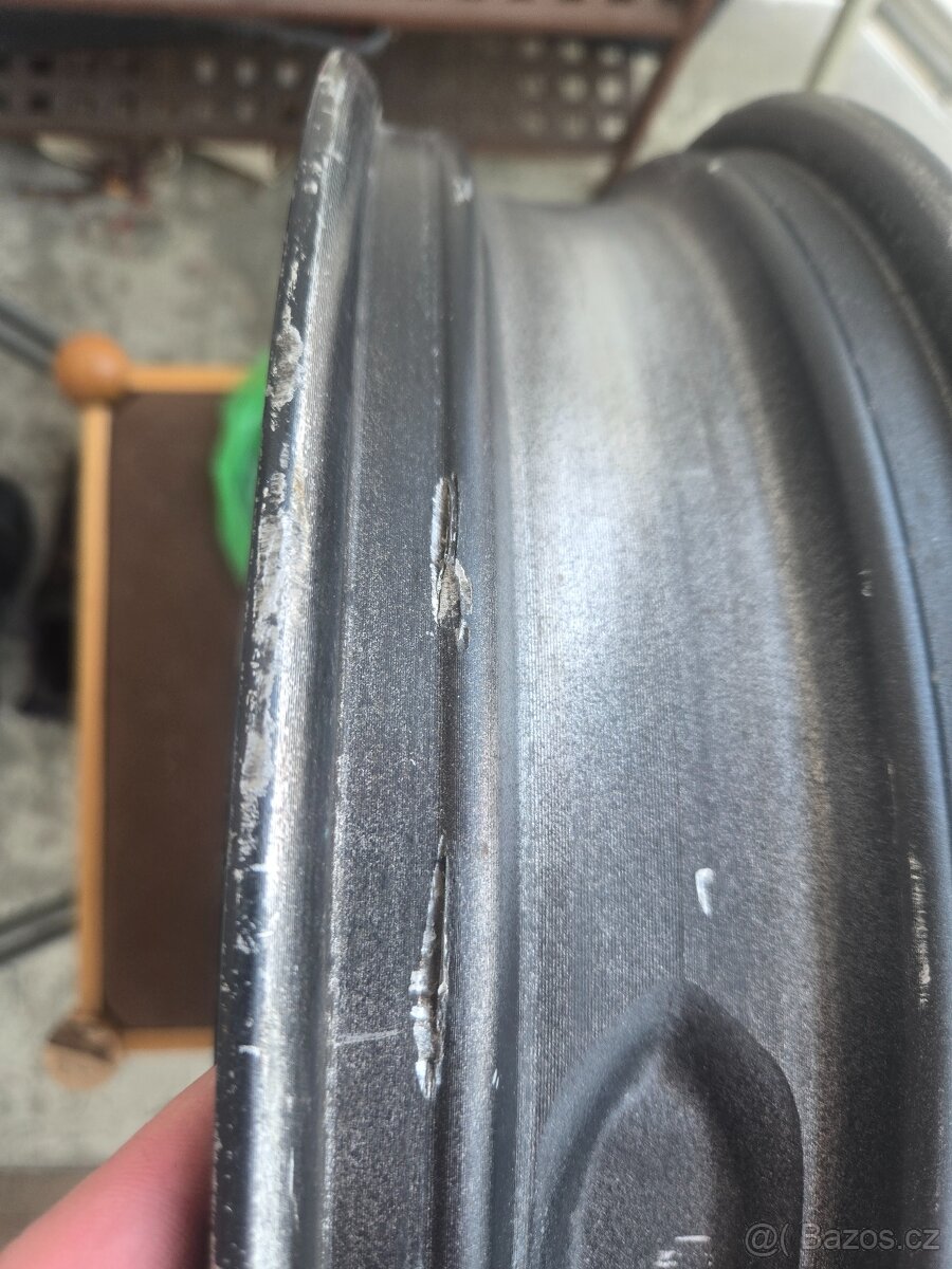 Přední kolo YAMAHA 17" - 8