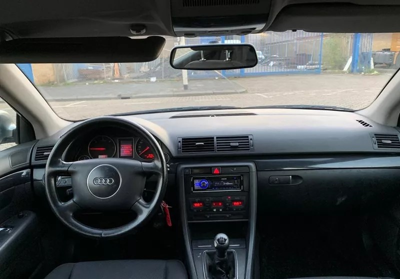 AUDI A4 1.9TDI AVANT - 8