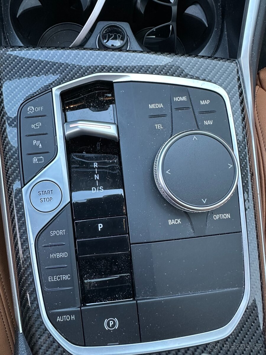 BMW G21 330e xDrive 20tkm - 8