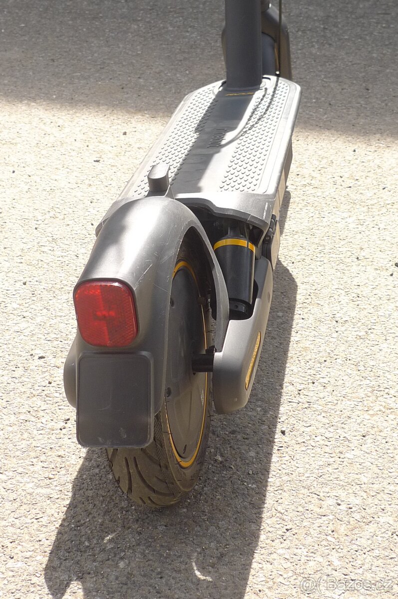 Segway Ninebot MAX G2 E - 8