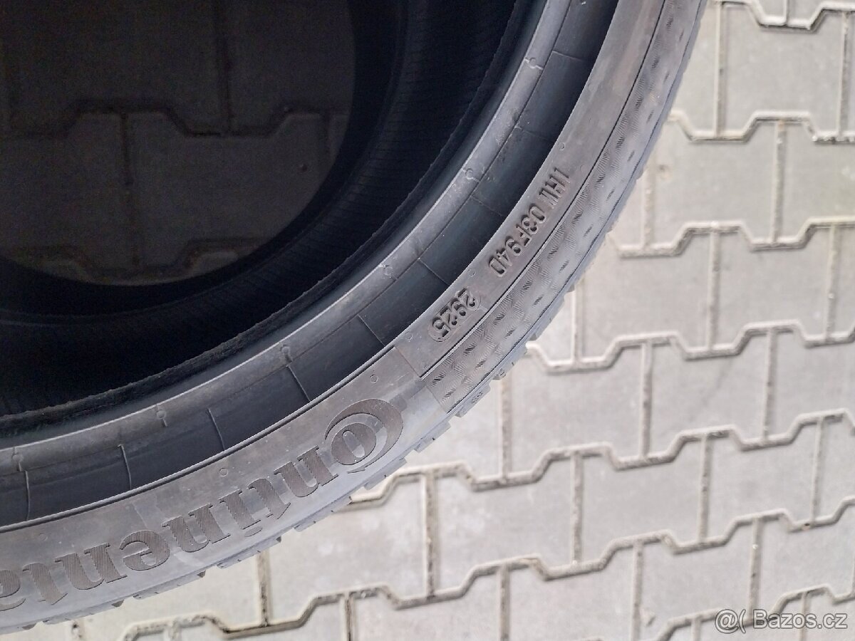 Prodám 2 x pneu Continental 235/40/18 celoroční - 8