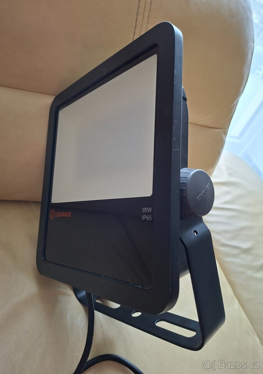 LED reflektor Osram 90W - 8