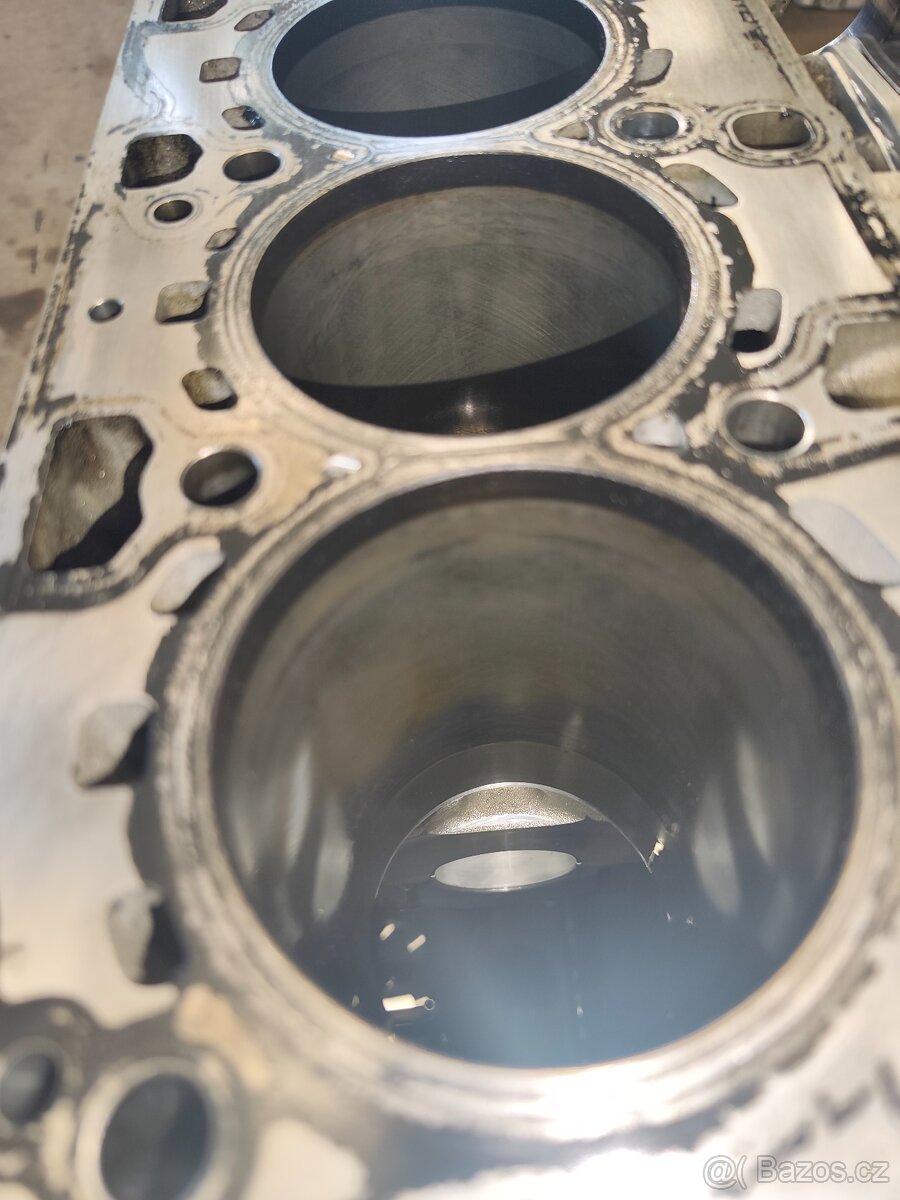 Blok BMW n47d20 A C - 8