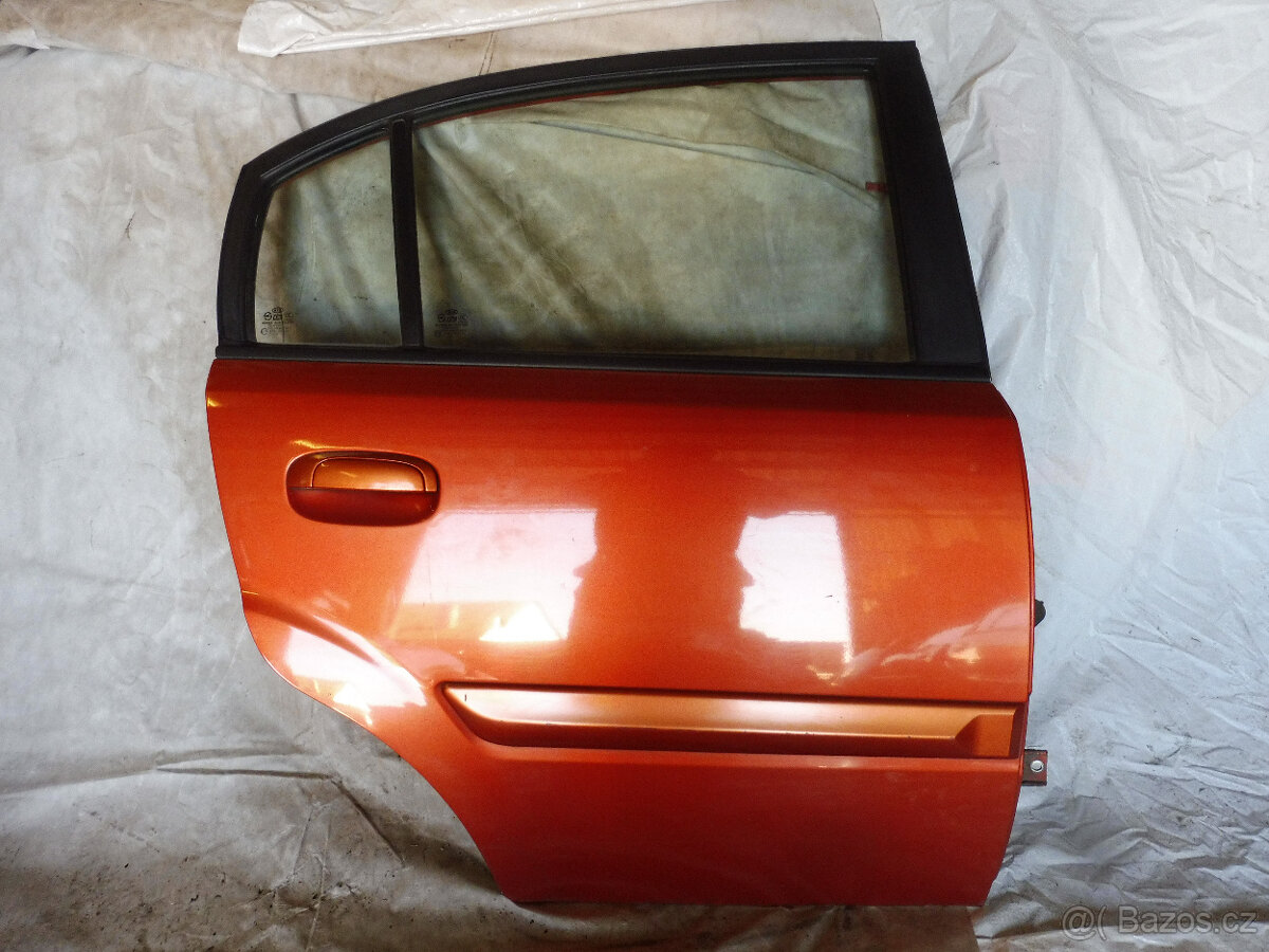 Prodám díly z nebourané KIA RIO, rv: 2011,typ: DE M111 - 8