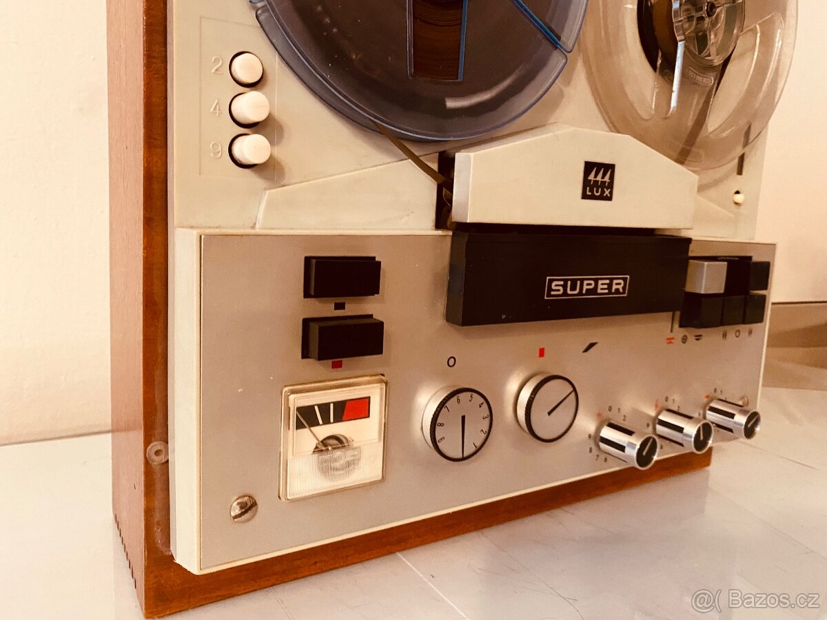 Kotoučový magnetofon Tesla B 444, Lux Super - 8