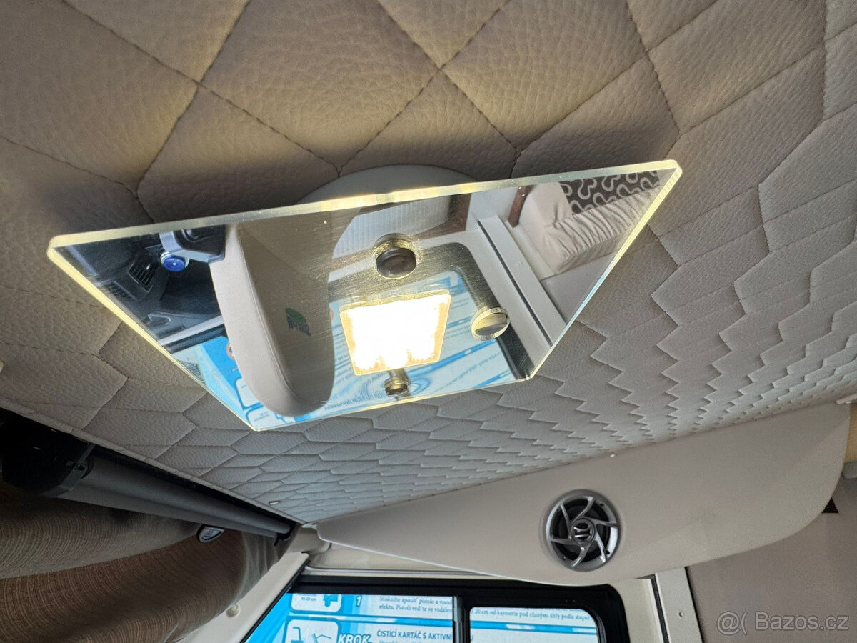 McLouis Nevis, 2014 - celointegrovaný obytný vůz - 8