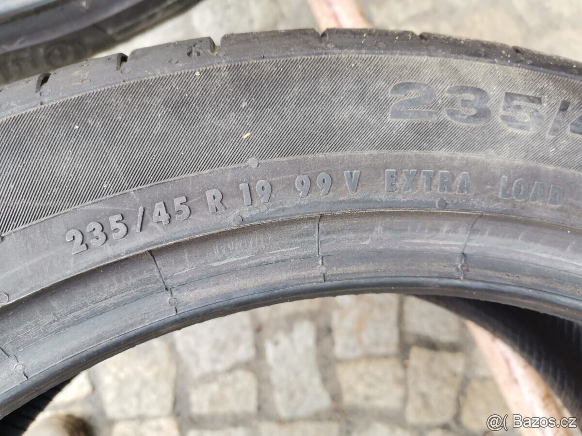 235/45/19 letni pneu CONTINENTAL 235 45 19 - 8