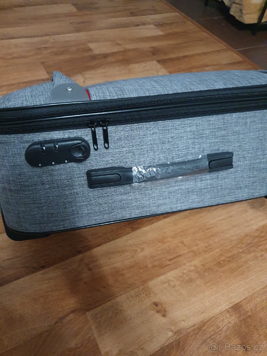 Cestovní kufr - 8