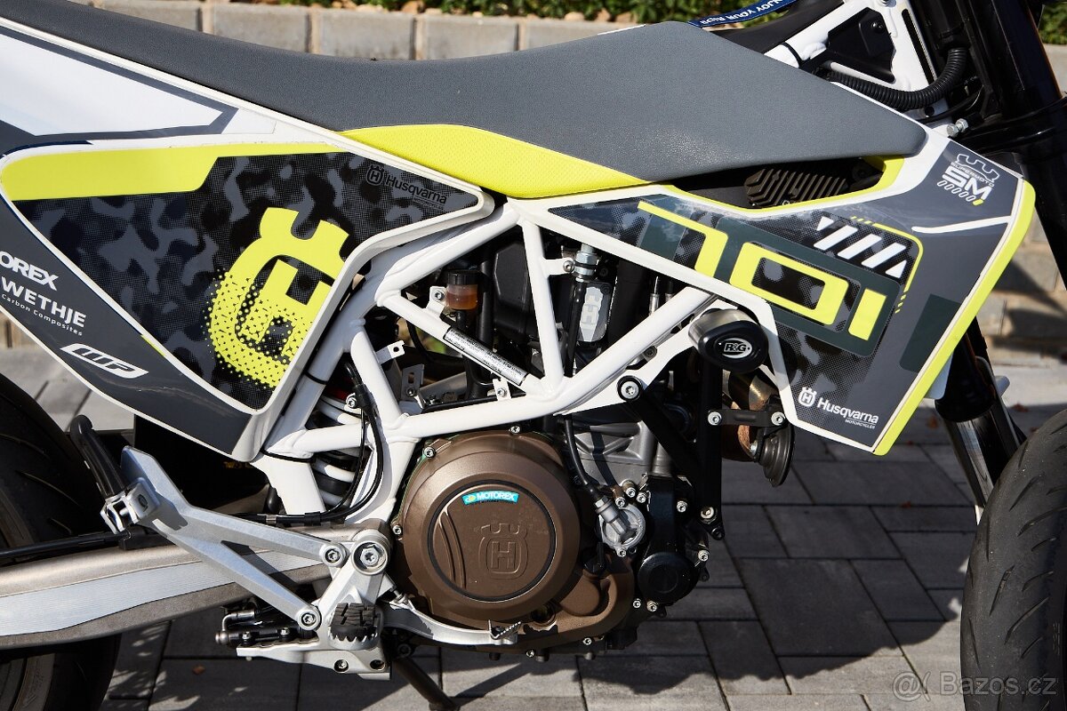 Husqvarna 701 Supermoto 2018 - 8