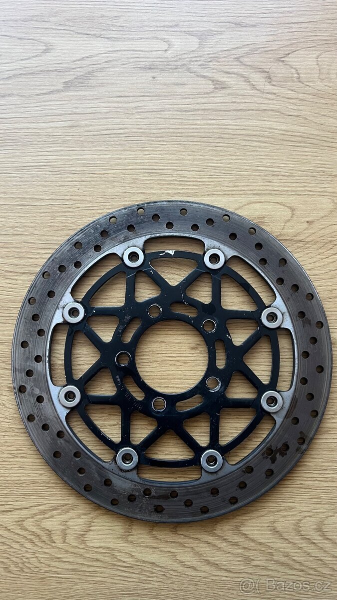 Suzuki gsxr 600 k4 - 8