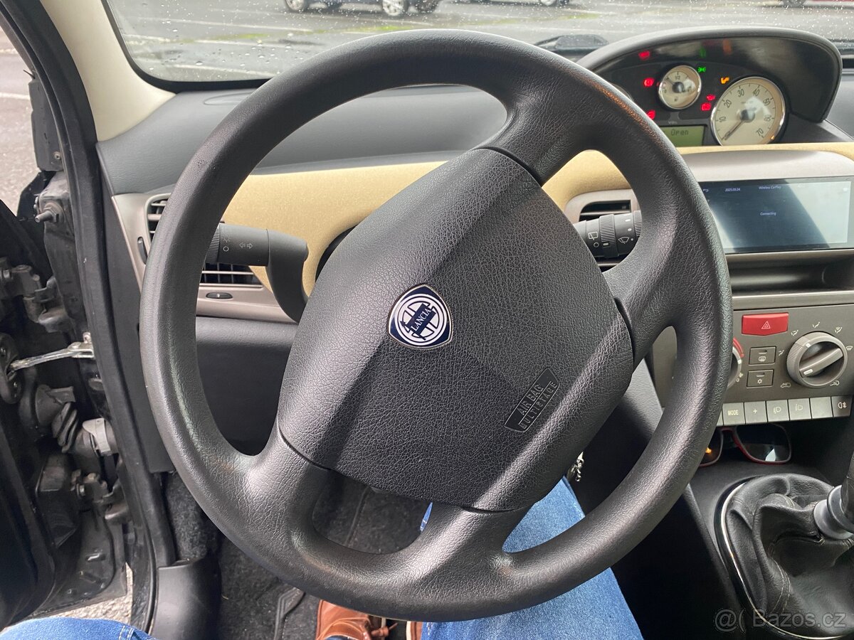 Lancia Ypsilon 1.2 8v 2006 - 8