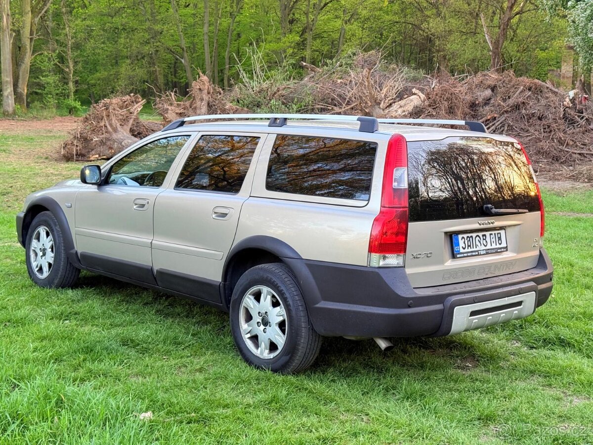Volvo XC70 2.4 - 8