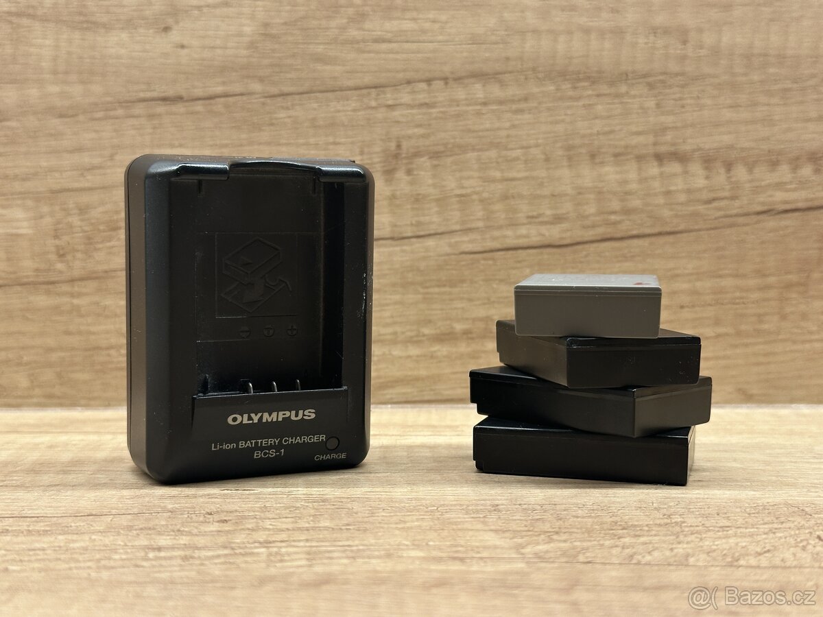 Olympus OM-D E-M10 Mark III - 8