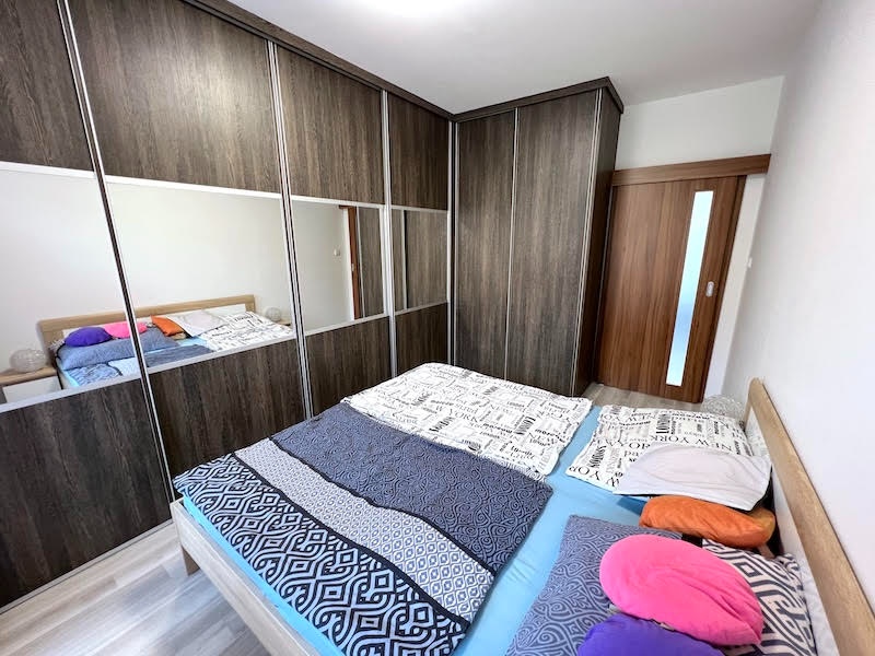 Dveře včetně zárubní, kování, pantů / NOVÉ - 8