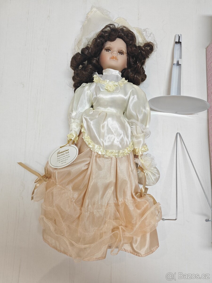 Porcelánová panenka Genuine Porcelain Doll - 8