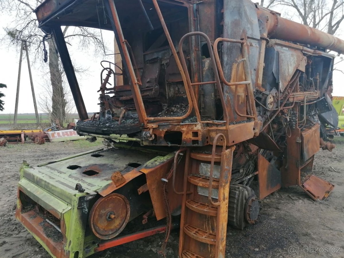 Díly na nakladač Claas - 8