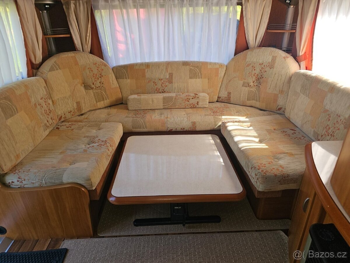 Karavan Hobby Excellent 560 – KLIMATIZACE, PŘEDSTAN, TOP - 8