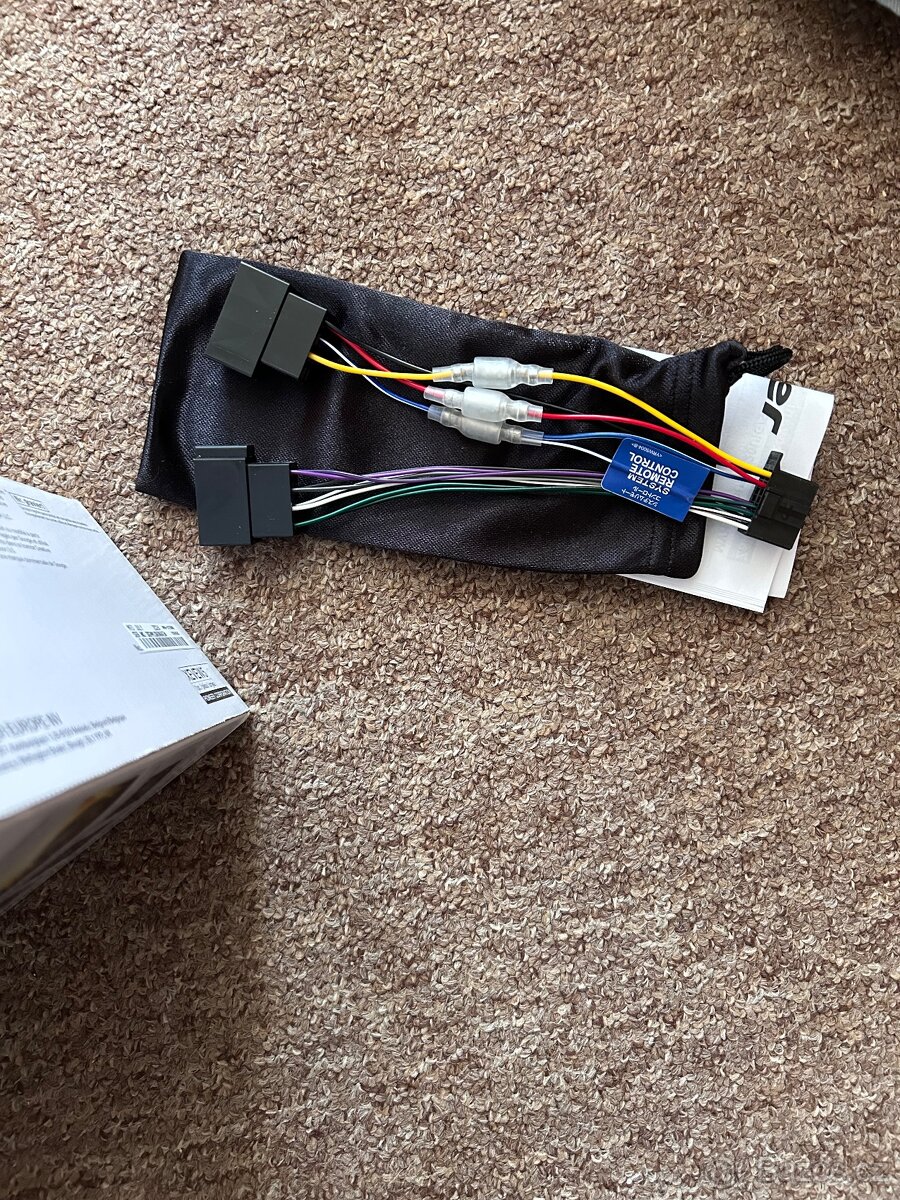 Pioneer přehrávač do auta - 8