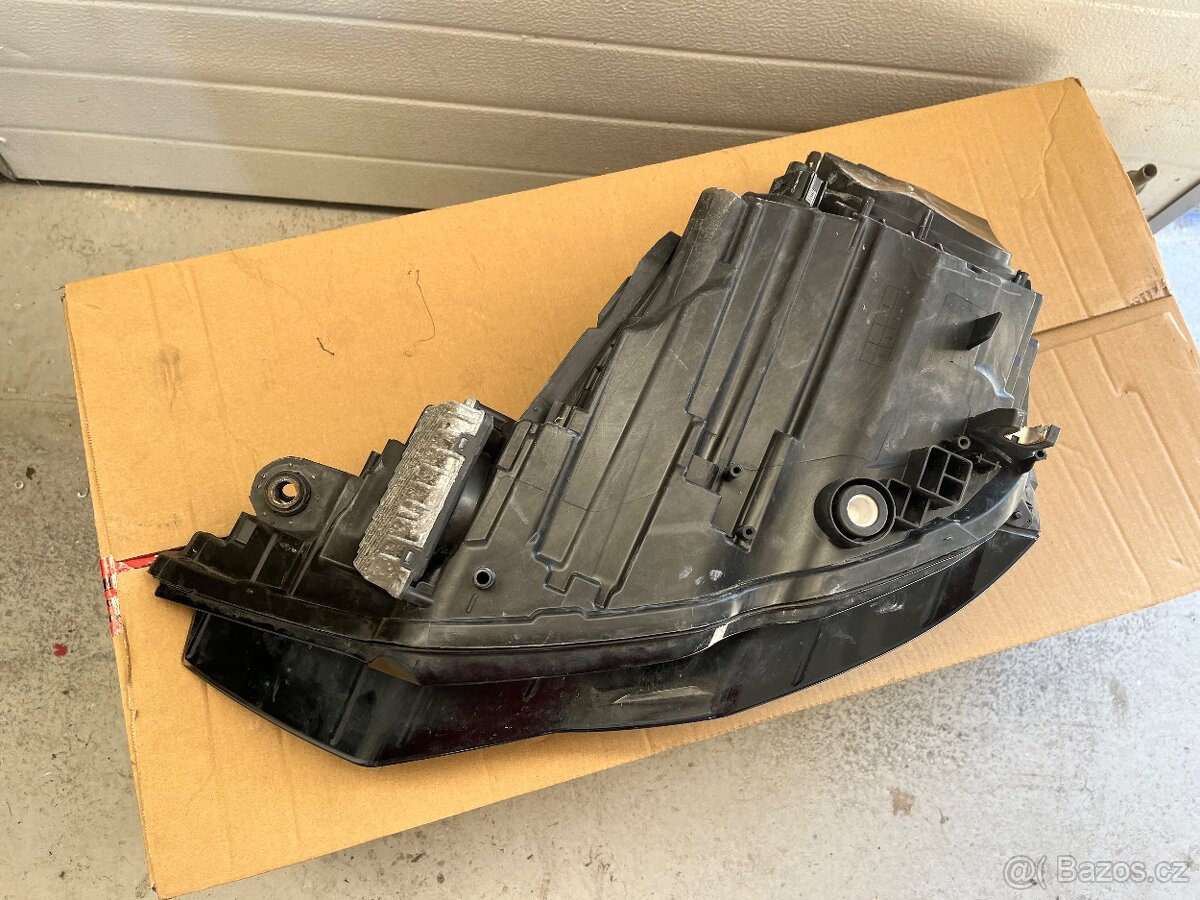 Audi a6 svetlo 4k0 941 034 - 8