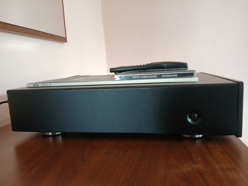 YAMAHA CDX-9 - 8