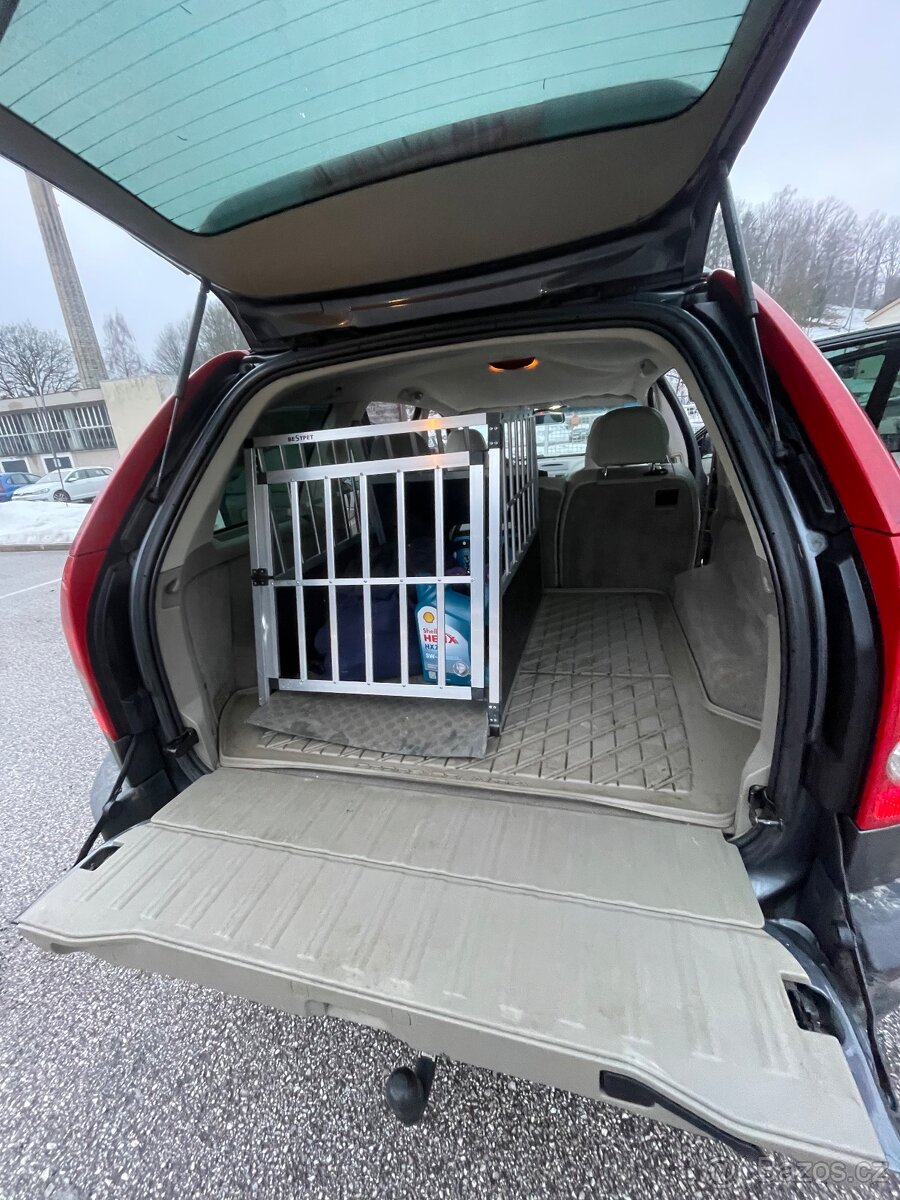 Volvo XC90 v top stavu - 8