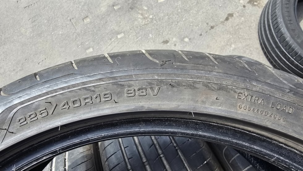Letní pneu 225/40/19 Good Year - 8