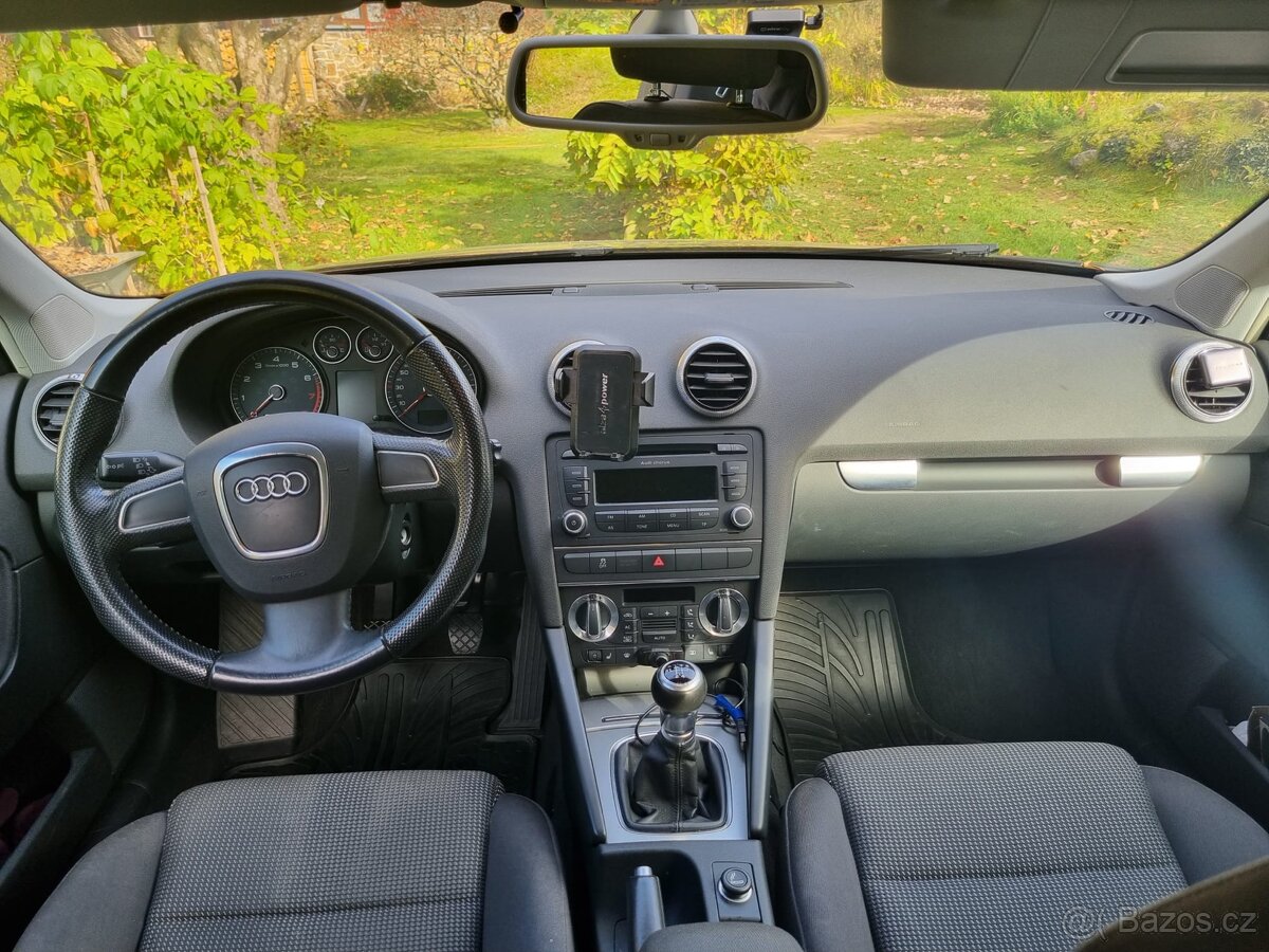 Audi A3 sportback, benzín 1.6 75kw - 8