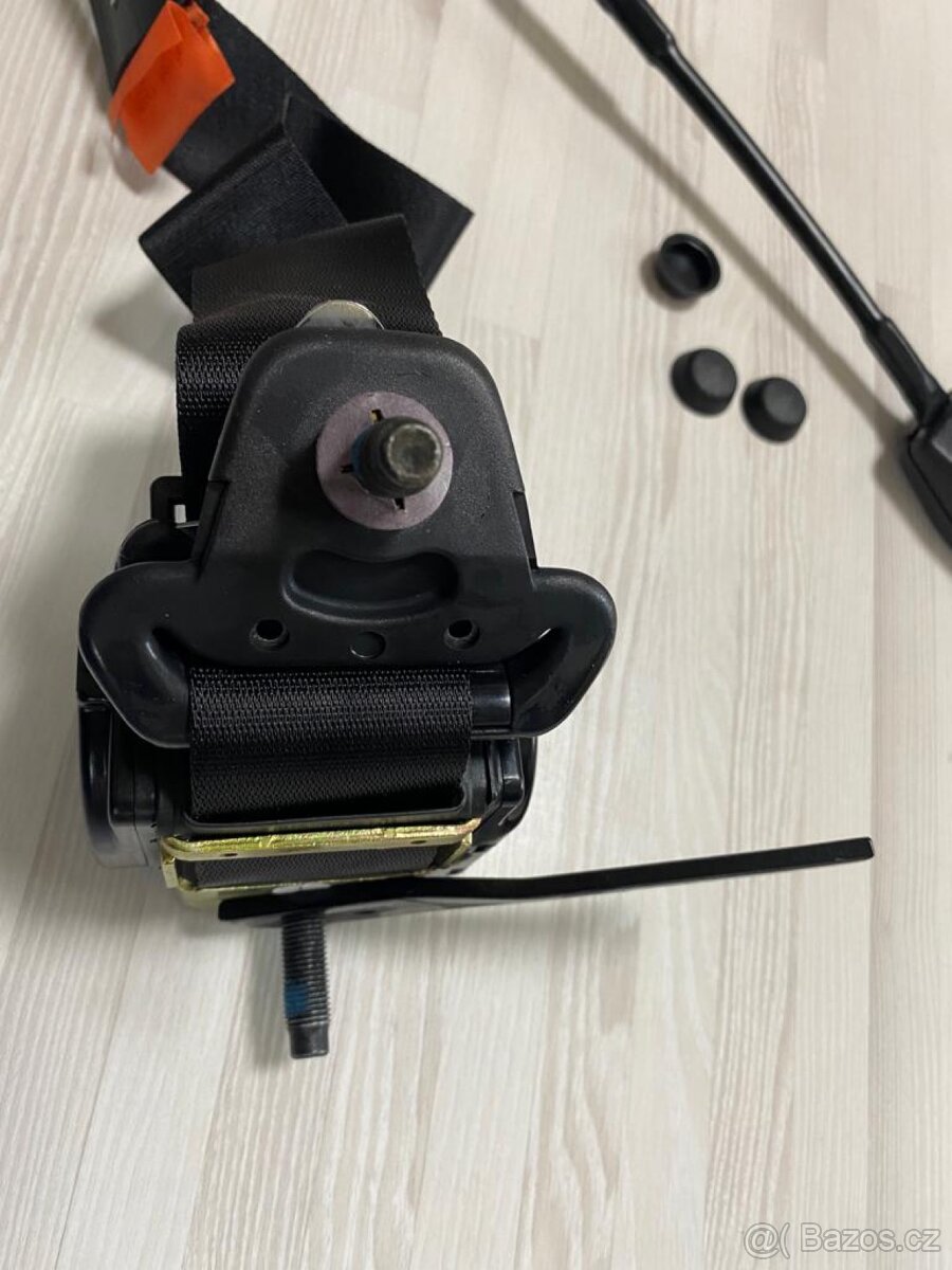 Prodám sadu nových předních pasů Škoda 120 Rapid Garde - 8