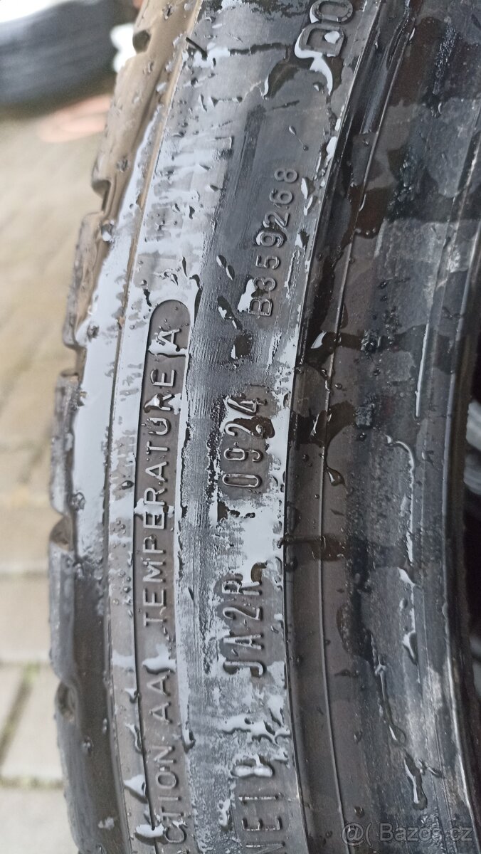 235 40 19 Dunlop sport maxx RT 4 ks - 8