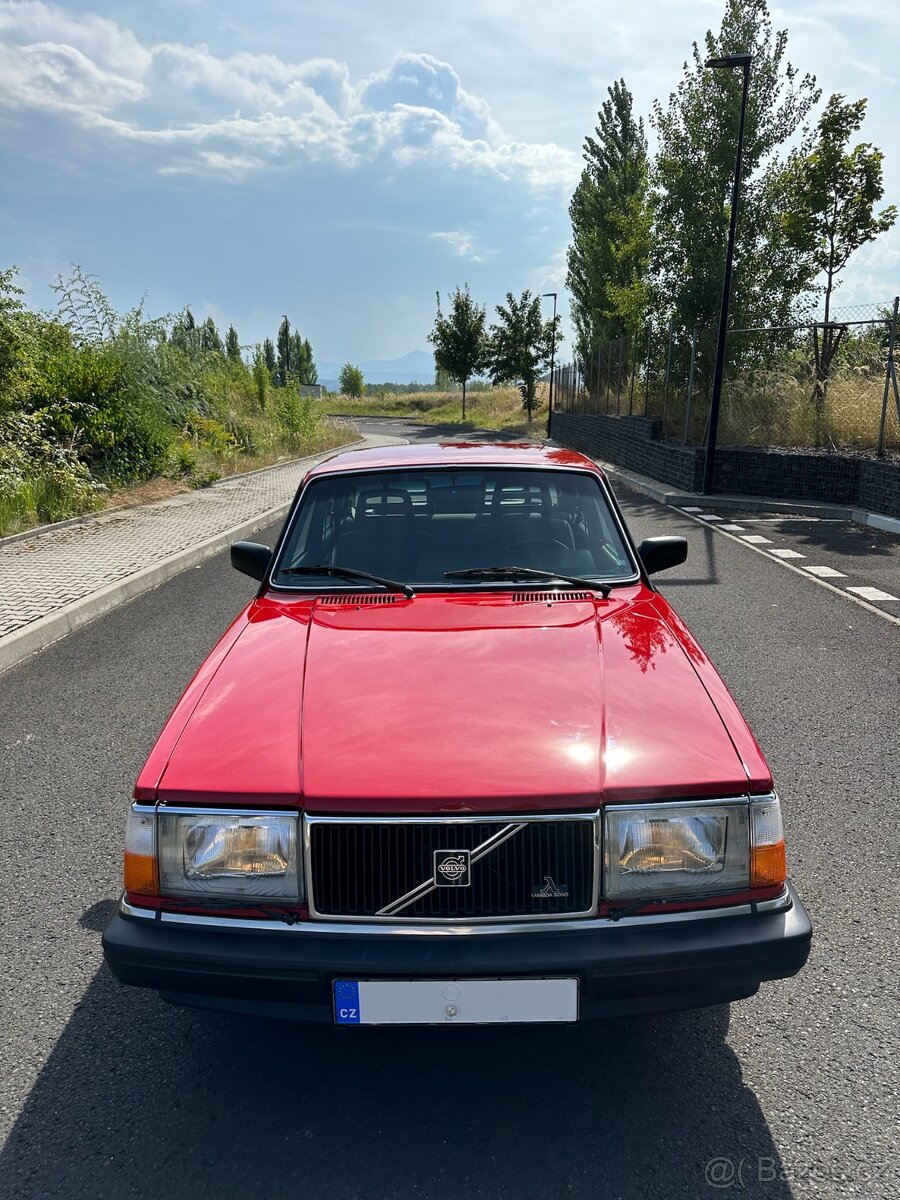 Volvo 240 GL 2.3L 1990 - 8