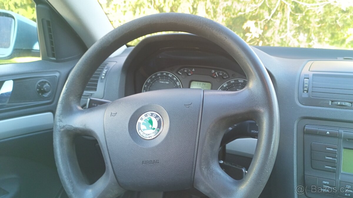 Škoda Octavia II sedan, 1.6, rok 2005, pravdivých 289100 km - 8