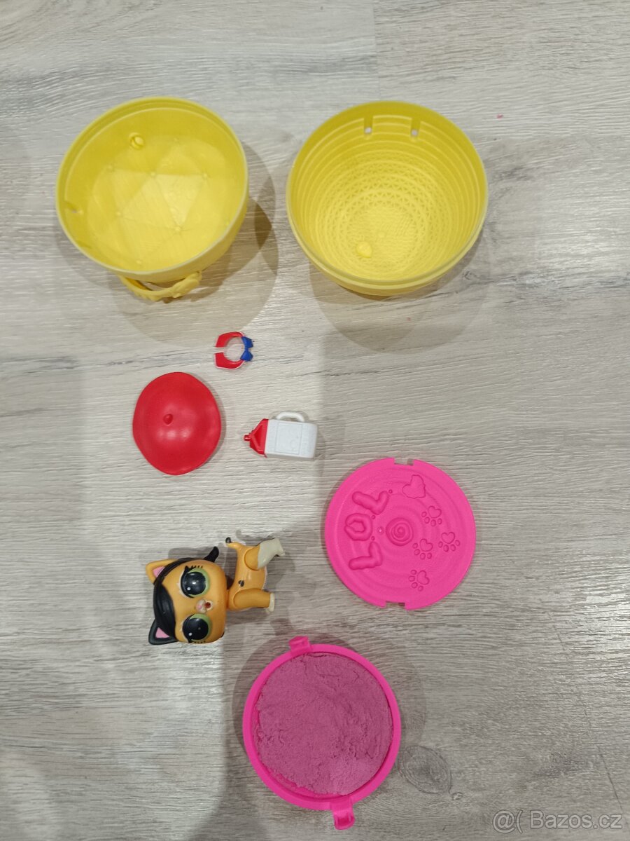 MGA LOL Surprise Pets series_růžová a žlutá koule - 8