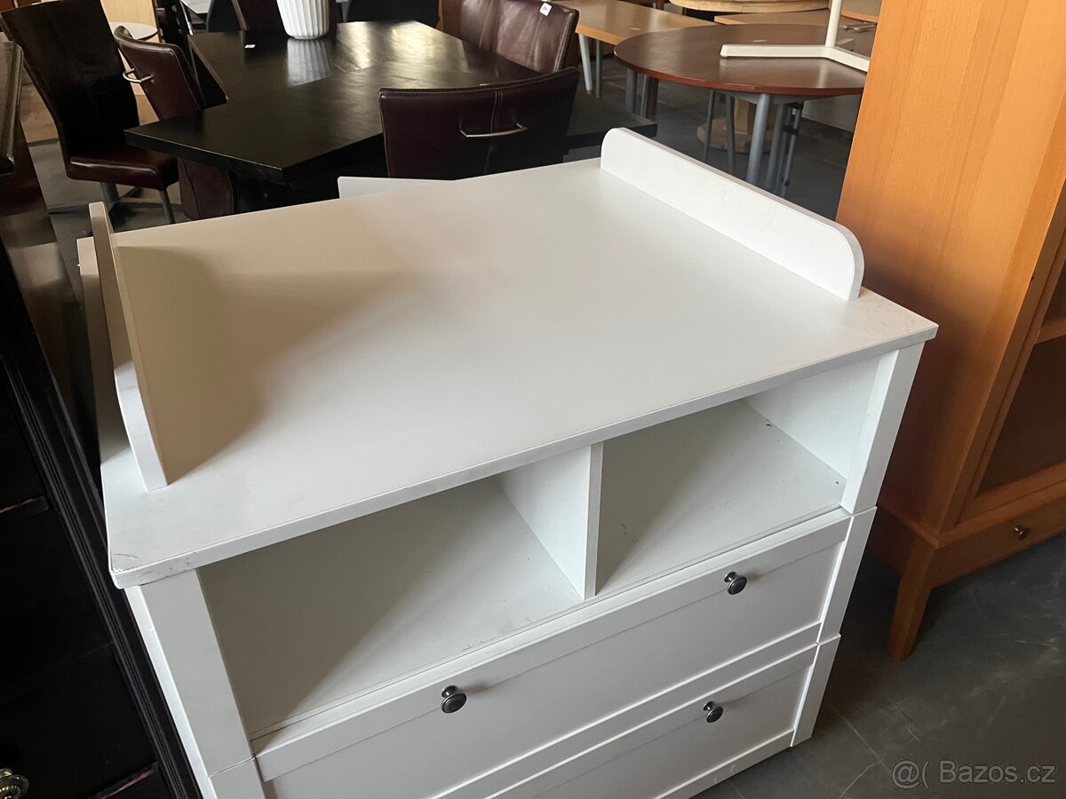 Přebalovací pult - 8