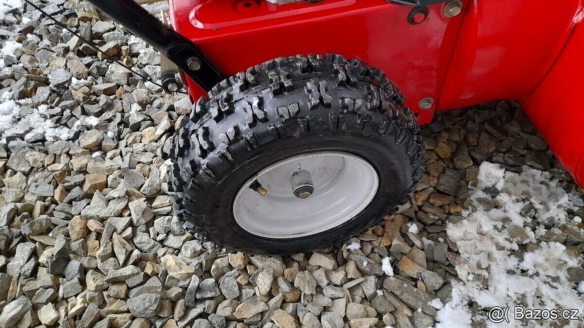 Kvalitní sněhová / sněžná fréza MTD 611 - 8