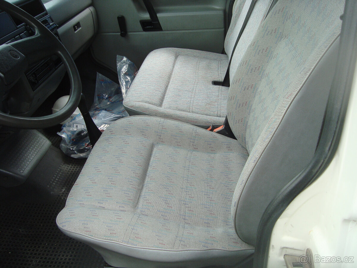 VW Transporter 1,9D - 8