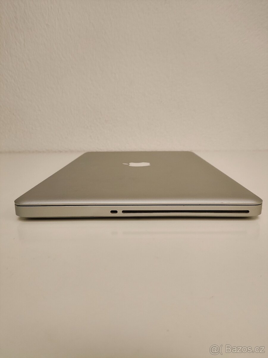 MacBook Pro 15 2011 | i7 • 16GB • 256GB - 8