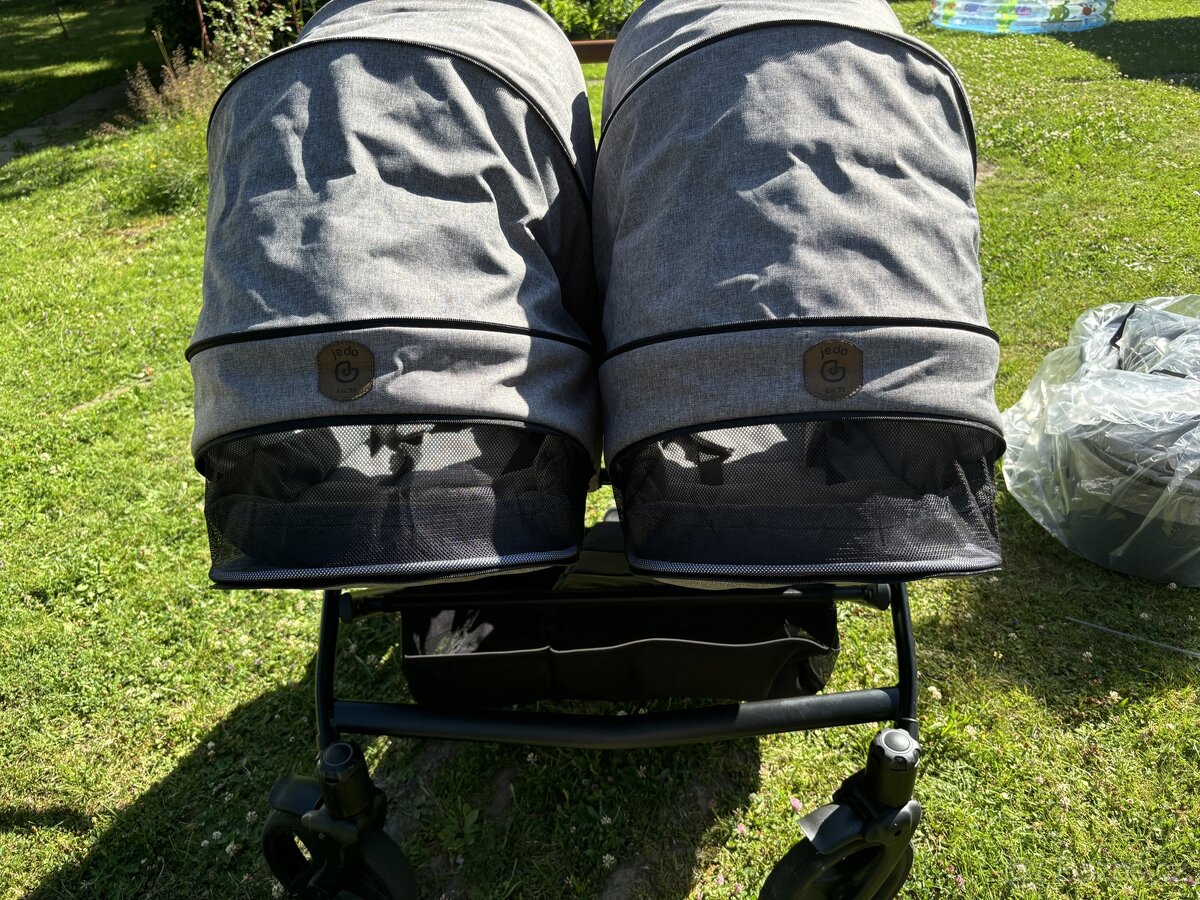 Sourozenecký dvojkočár - 8