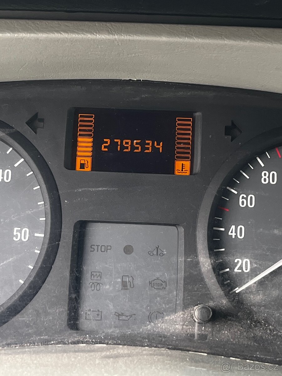 Opel vivaro 1.9cdti - 8