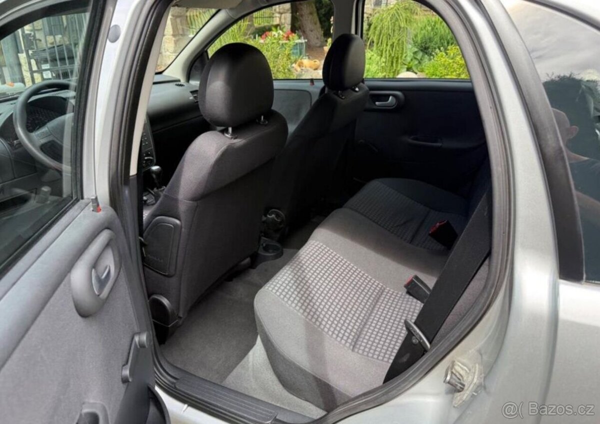 Opel Corsa 1,2 i klima , 2 sady kol benzín - 8