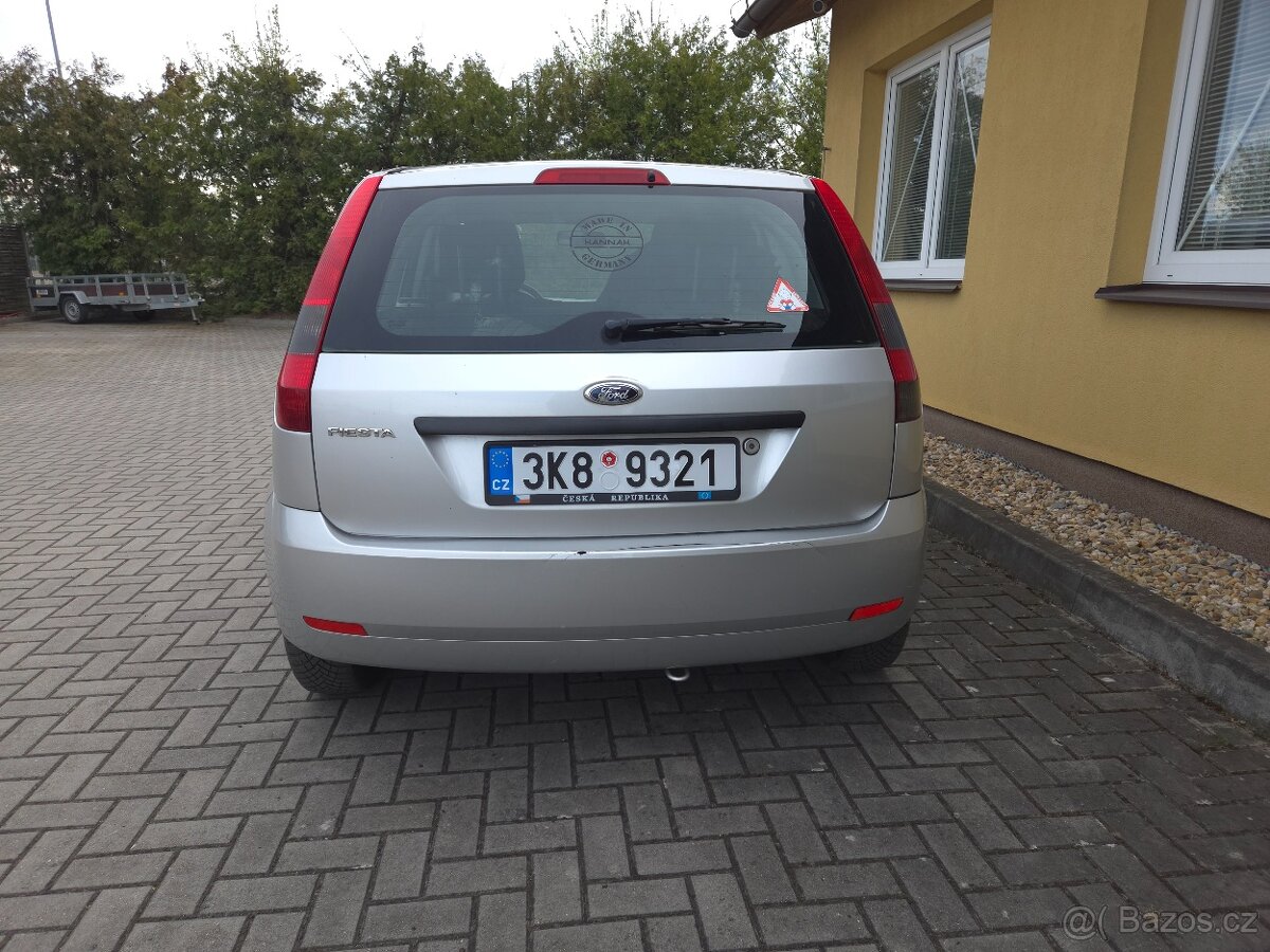 Ford Fiesta 1.3 benzín klima - 8
