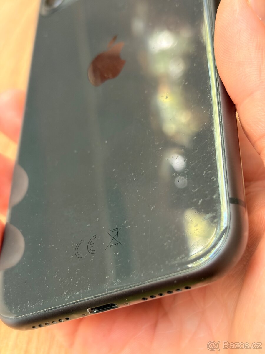 iPhone 11 64gb + příslušenství - 8