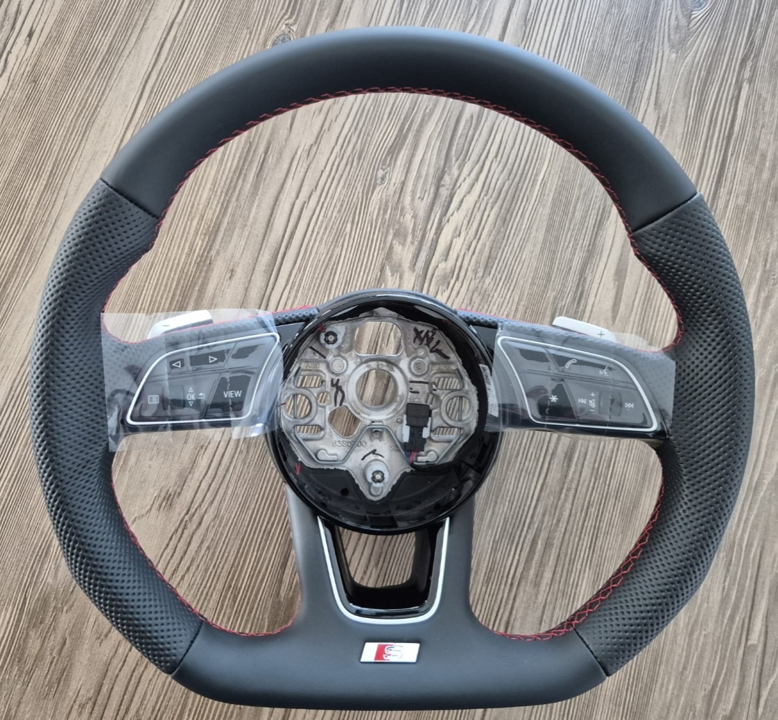 Volant Audi RS - 8