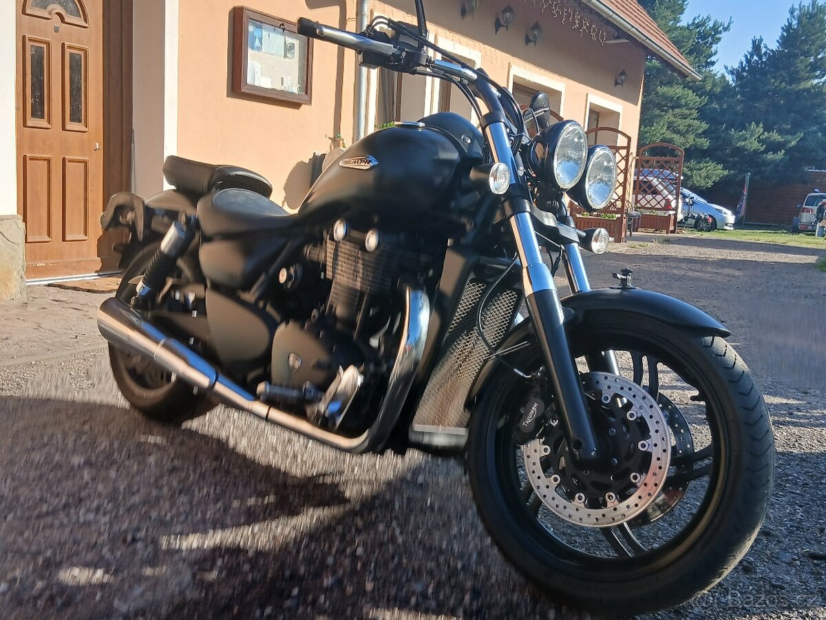 Triumph Thunderbird Storm1700 ABS - 8