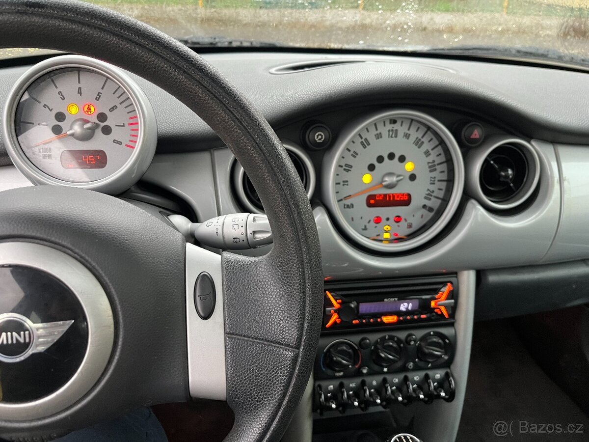 Mini Cooper 1.6 85 kW PANORAMA STŘECHA - 8
