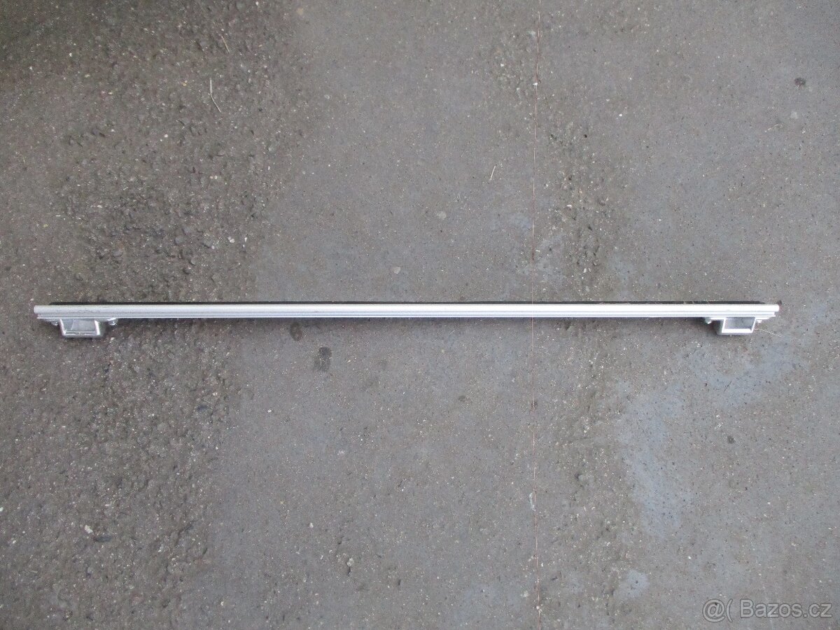 zadní nosič kol na karavan č. N 01 - 8