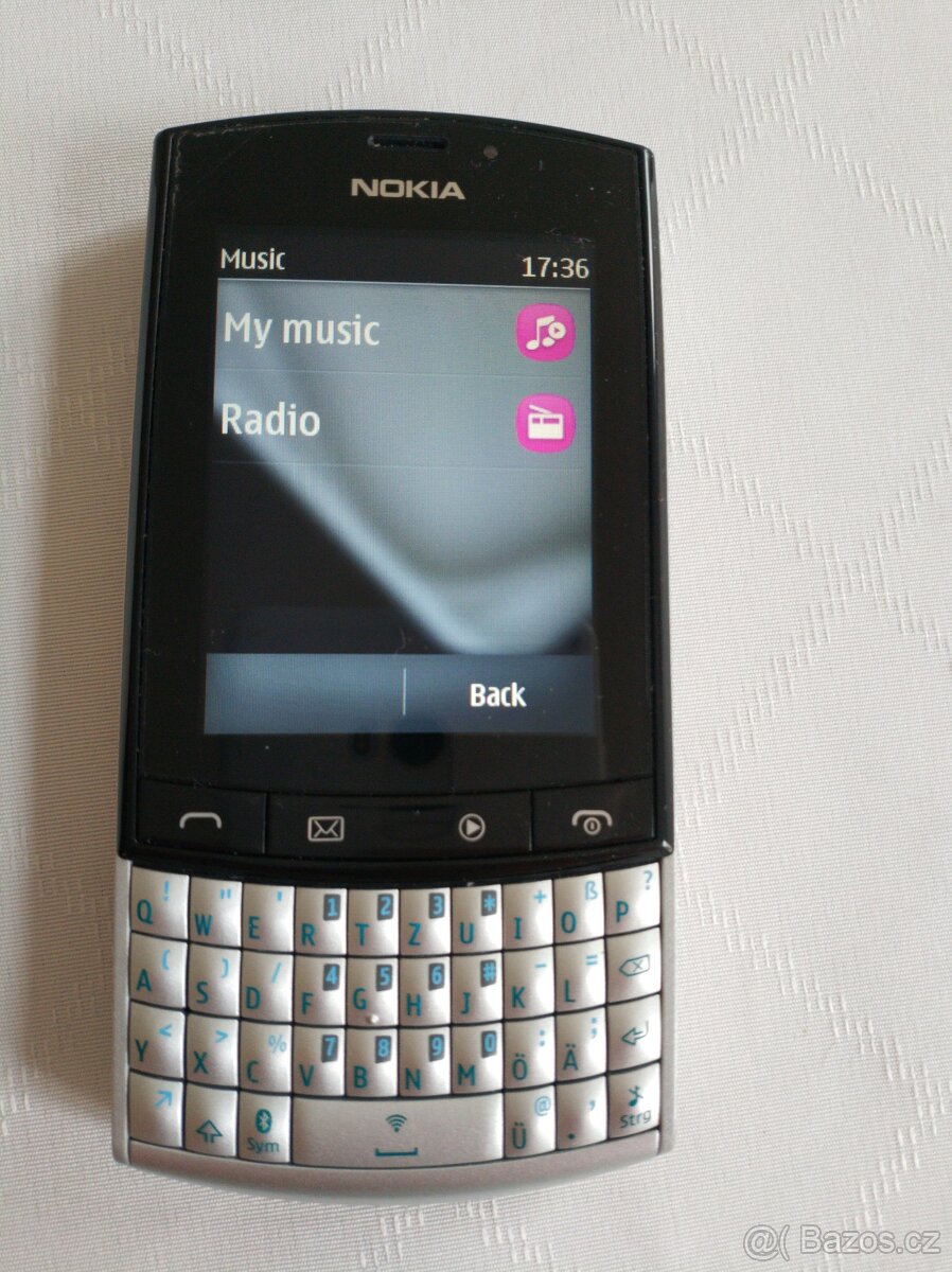 Nokia Asha 303 s krabičkou a s příslušenstvím - 8