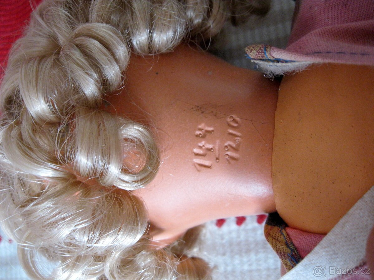 Panenka, starožitná- značená - 8
